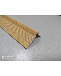 Cantonera antideslizante adhesiva 50mmx2mt pvc roble rufete 2 mt 41710