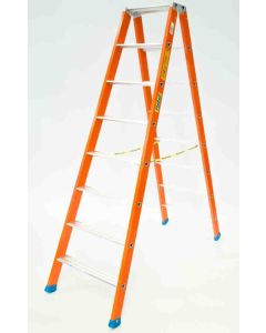 Escalera industrial de tijera tacos antideslizantes doble 8+8 peldaños 1,89mt resina plabell dsfi08f 126829