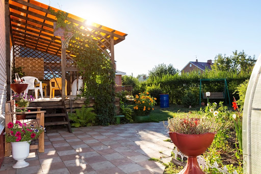 Plantas de exterior resistentes al calor: las mejores para jardín y terraza